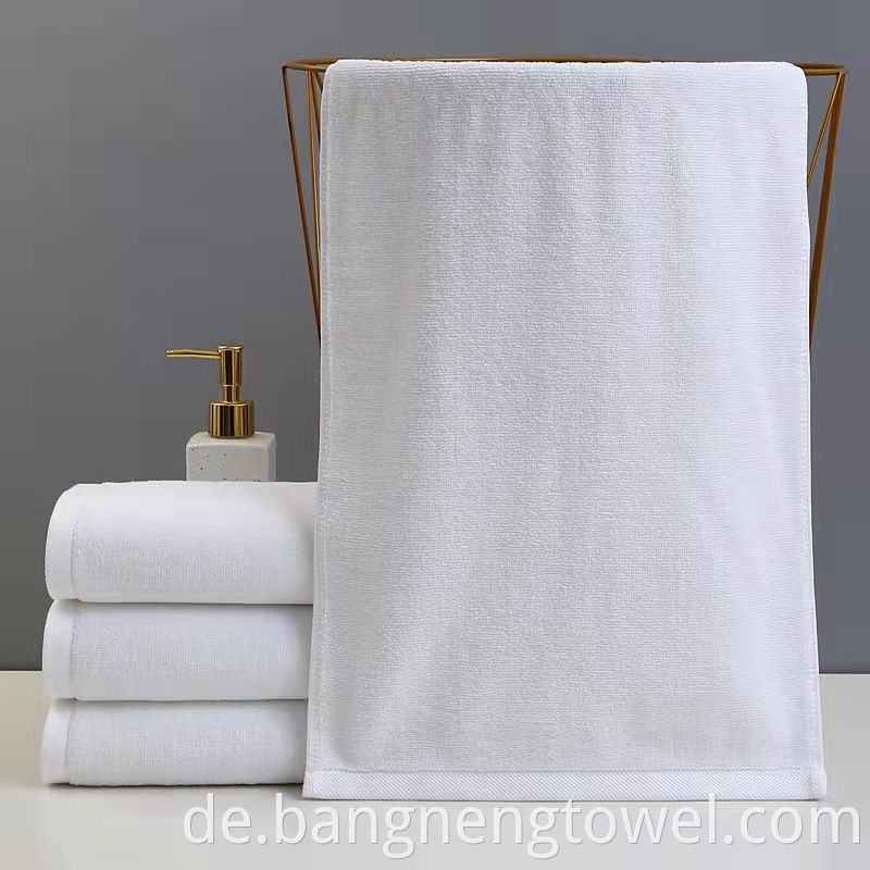 hotel bath towel 
